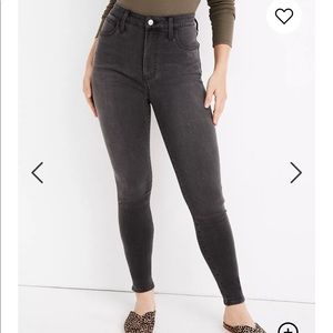 Curvy Roadtripper Supersoft Jeans in Ashmont Wash